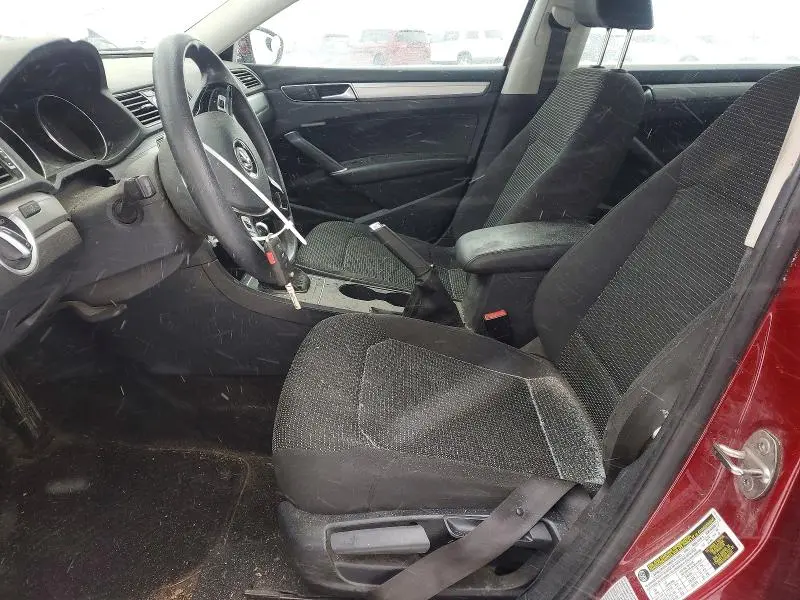 2016 VOLKSWAGEN PASSAT S  