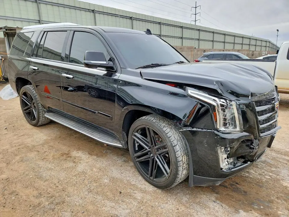 2019 CADILLAC ESCALADE LUXURY  
