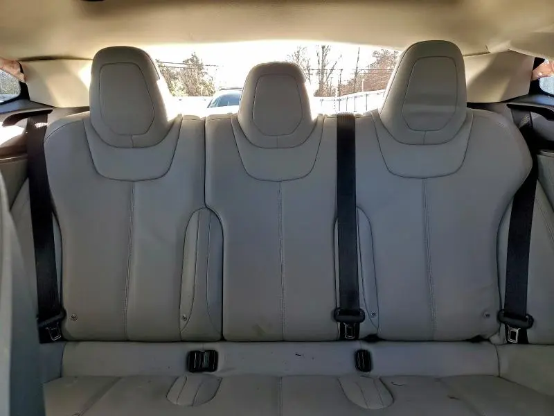 2015 TESLA MODEL S 85  