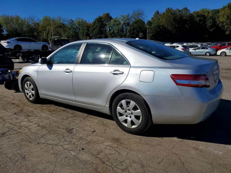 2010 TOYOTA CAMRY LE  