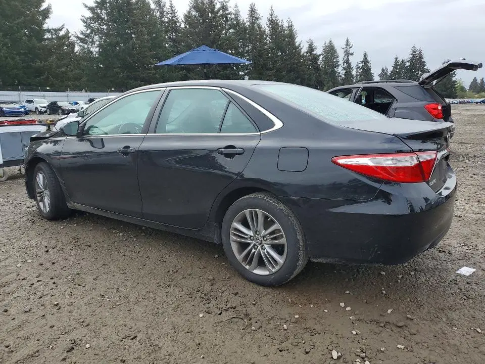 2015 TOYOTA CAMRY SE  