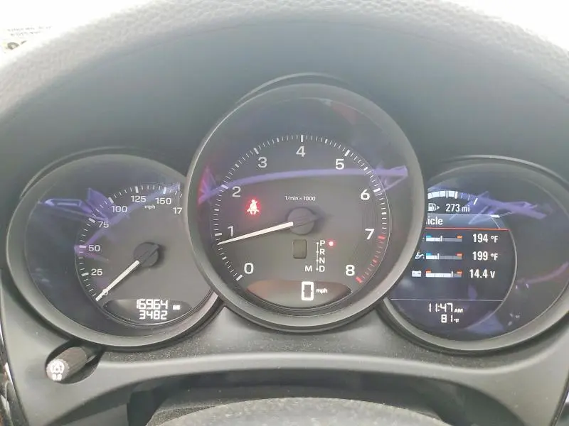 2023 PORSCHE MACAN BASE  