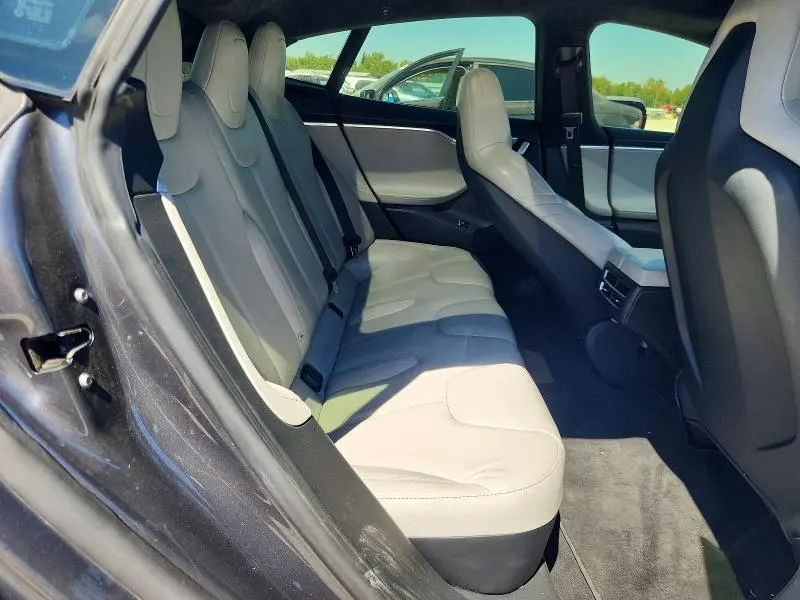 2016 TESLA MODEL S   