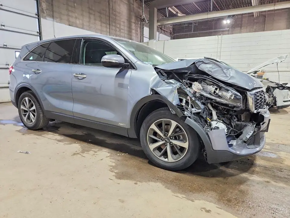 2020 KIA SORENTO S  