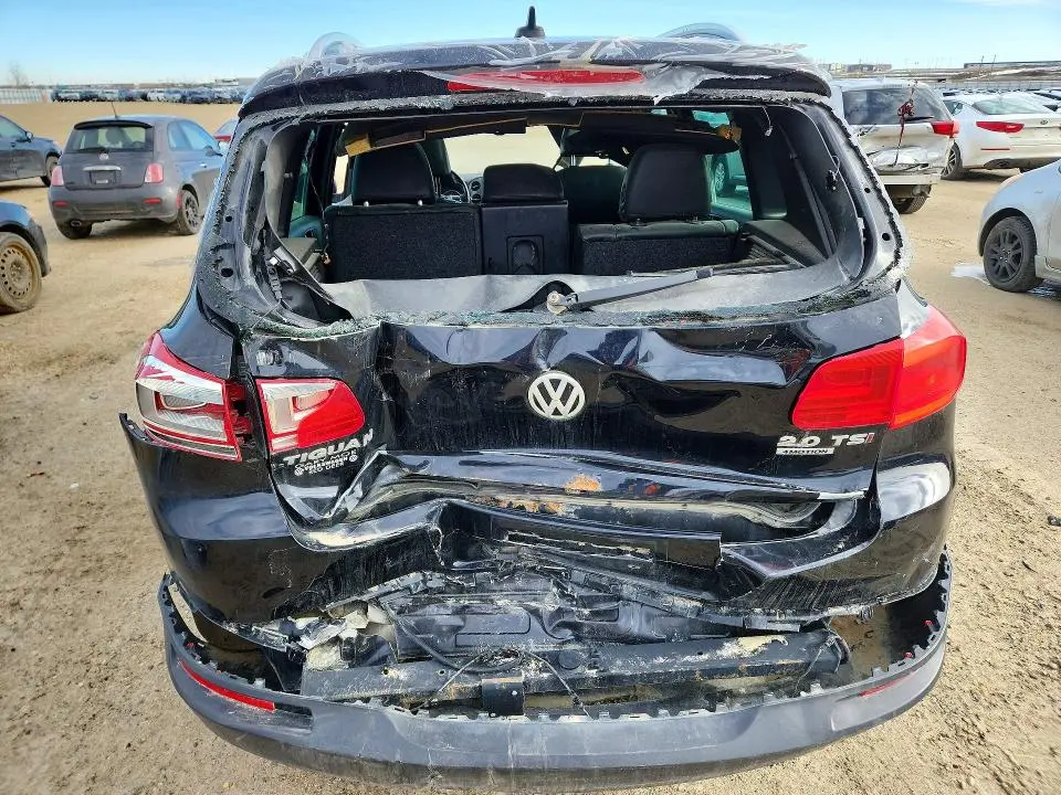 2014 VOLKSWAGEN TIGUAN S  