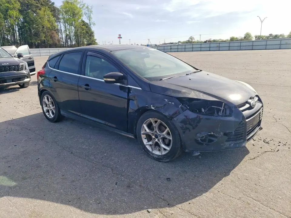 2014 FORD FOCUS TITANIUM  