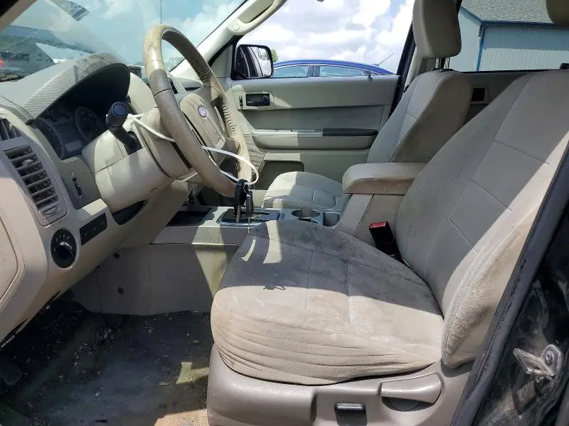 2011 FORD ESCAPE XLT  