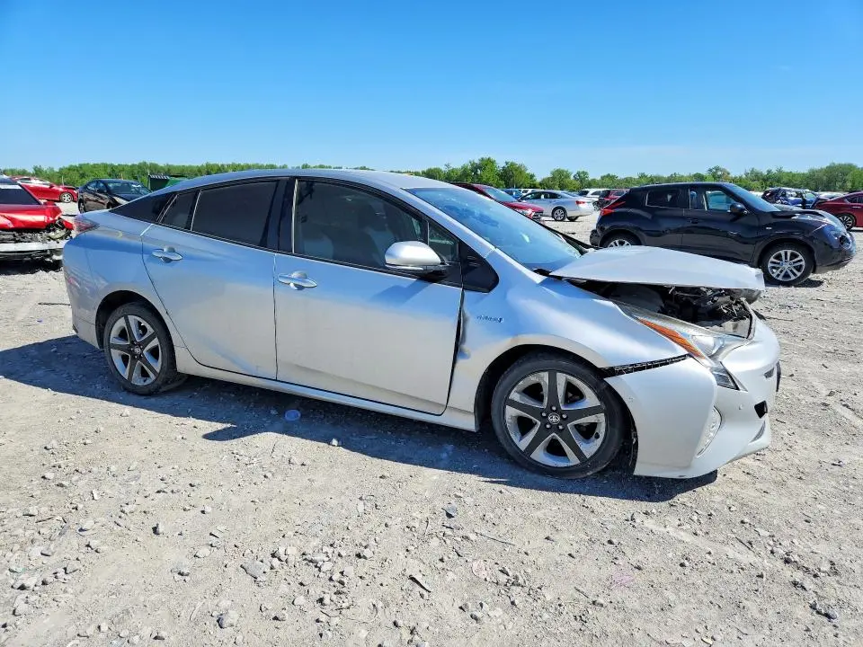 2016 TOYOTA PRIUS FOUR TOURING  
