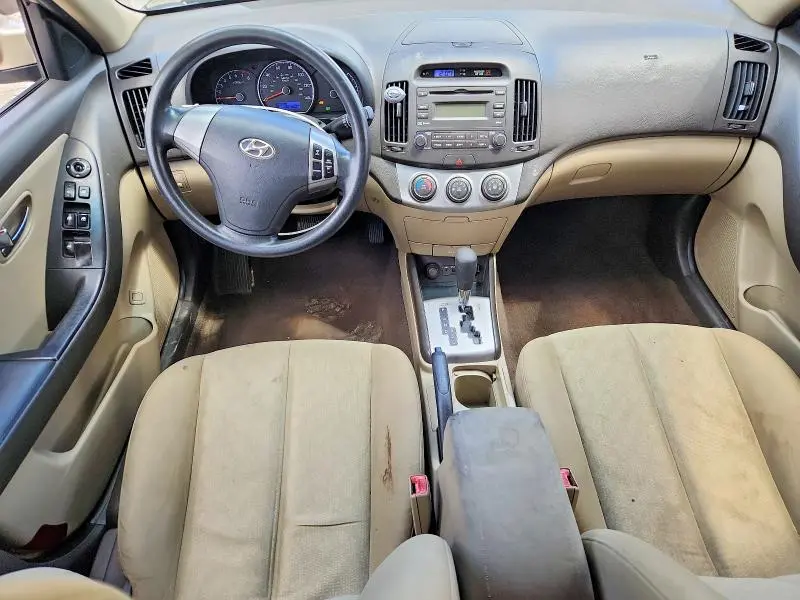 2010 HYUNDAI ELANTRA   
