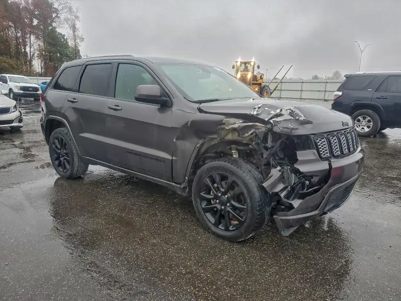 2020 JEEP GRAND CHEROKEE LAREDO  