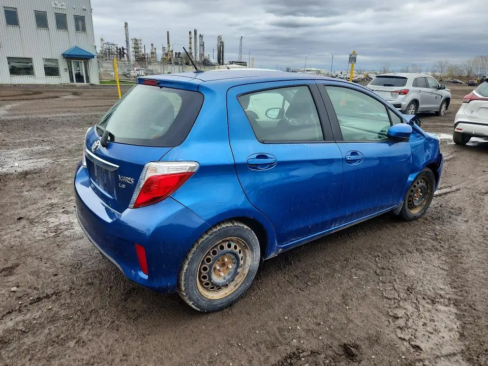 2012 TOYOTA YARIS 5-DOOR L  
