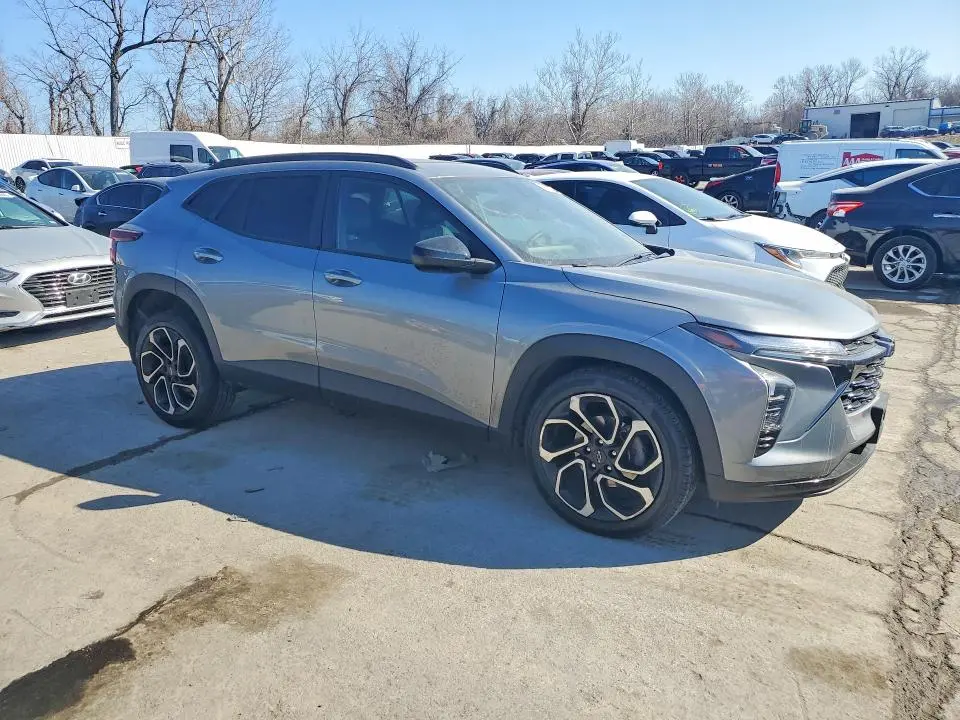 2025 CHEVROLET TRAX 2RS  