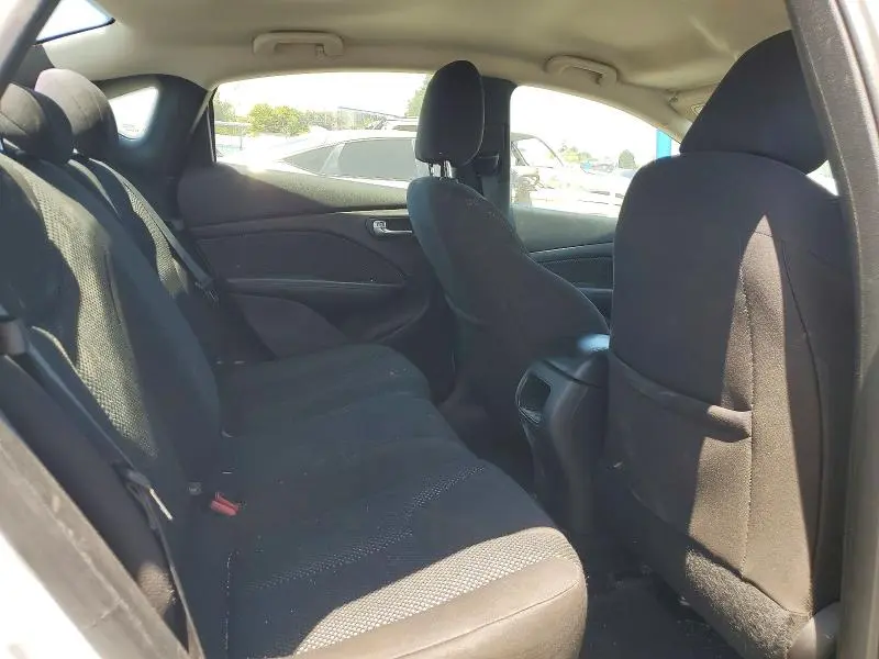 2015 DODGE DART SE  
