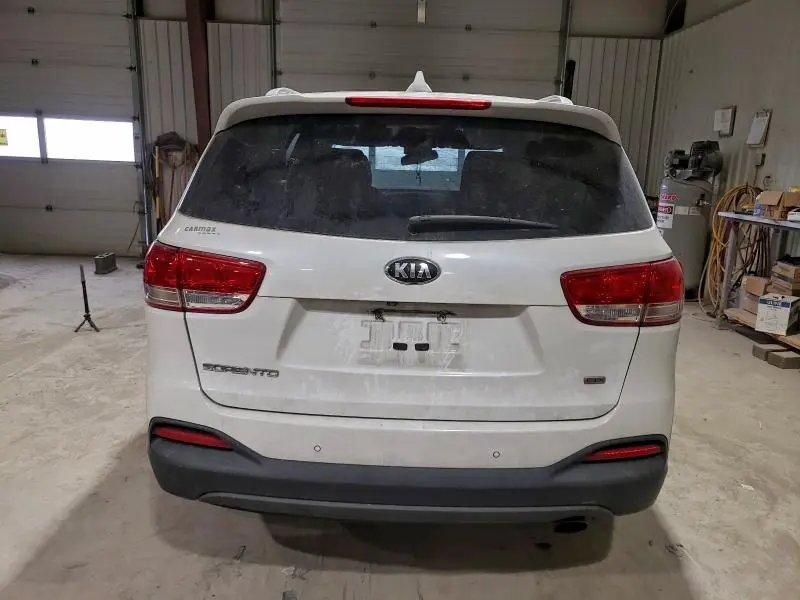 2016 KIA SORENTO LX  