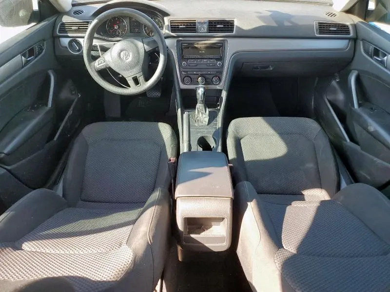 2014 VOLKSWAGEN PASSAT   