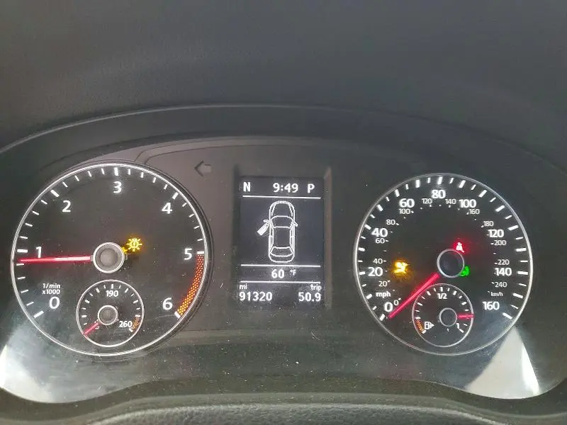 2014 VOLKSWAGEN PASSAT SE  