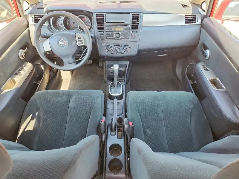 2010 NISSAN VERSA 1.8 S  