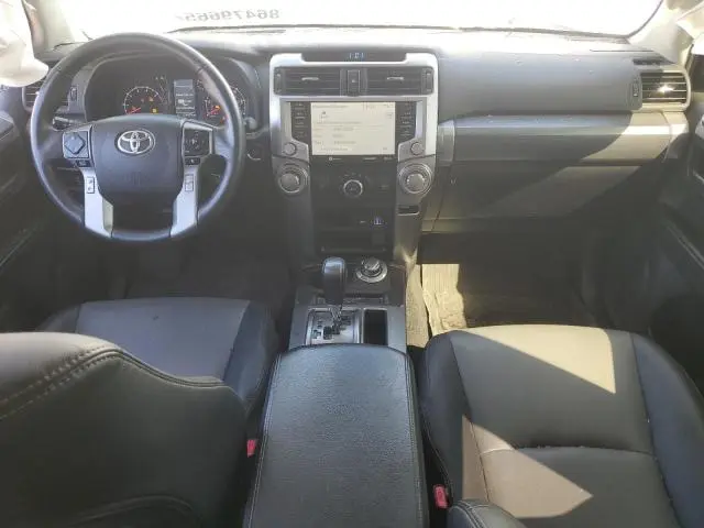 2022 TOYOTA 4RUNNER SR5/SR5 PREMIUM  