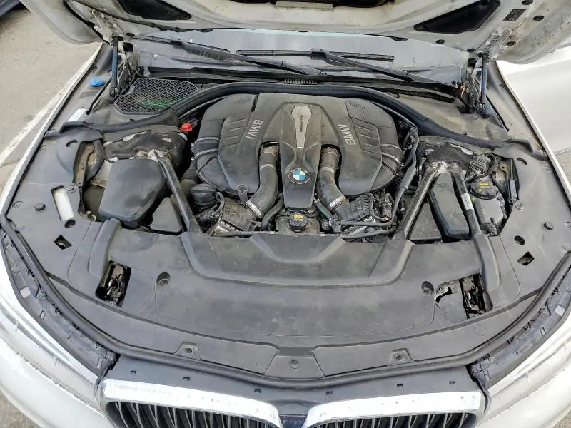 2016 BMW 750 XI  