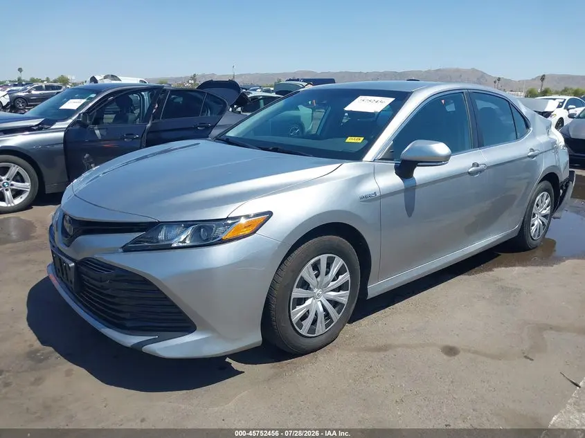 2020 TOYOTA CAMRY LE HYBRID