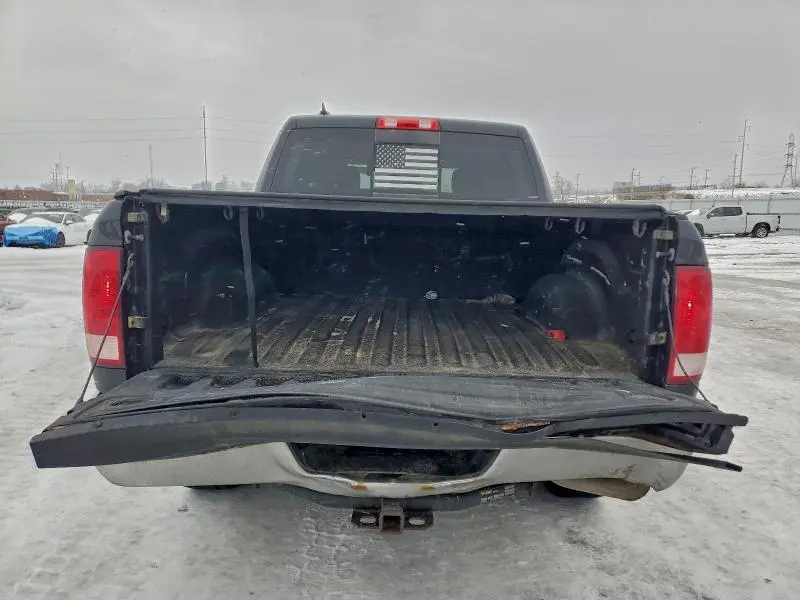 2019 RAM 1500 CLASSIC SLT  