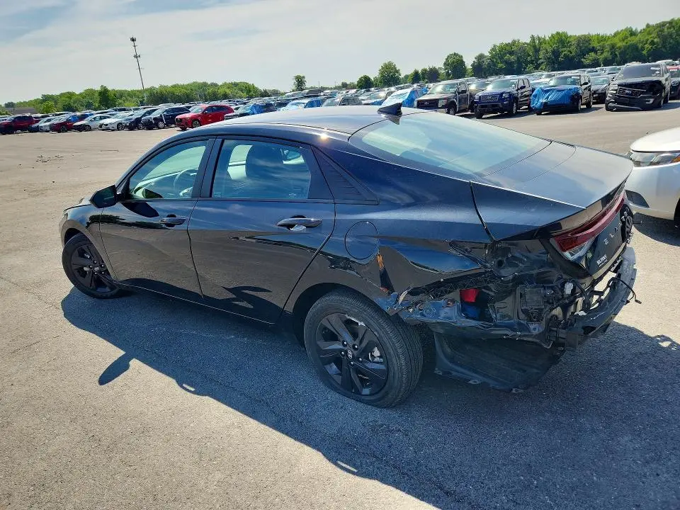 2022 HYUNDAI ELANTRA   