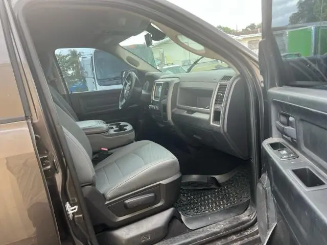 2014 RAM 1500 ST