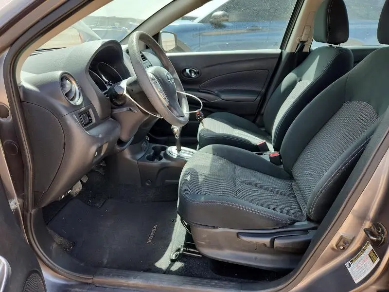 2018 NISSAN VERSA SV  