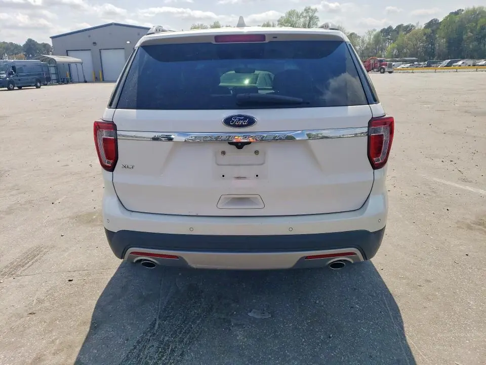 2017 FORD EXPLORER XLT  