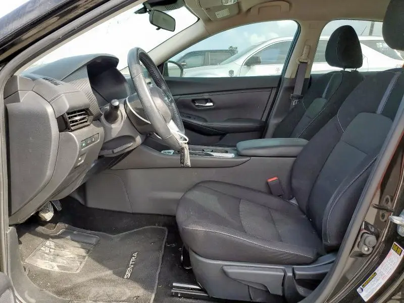 2022 NISSAN SENTRA SV  