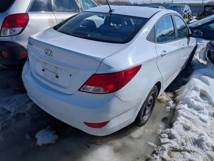 2016 HYUNDAI ACCENT SE  