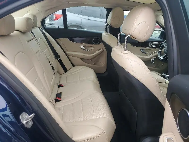 2016 MERCEDES-BENZ C   