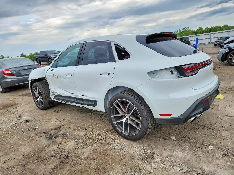 2022 PORSCHE MACAN S  