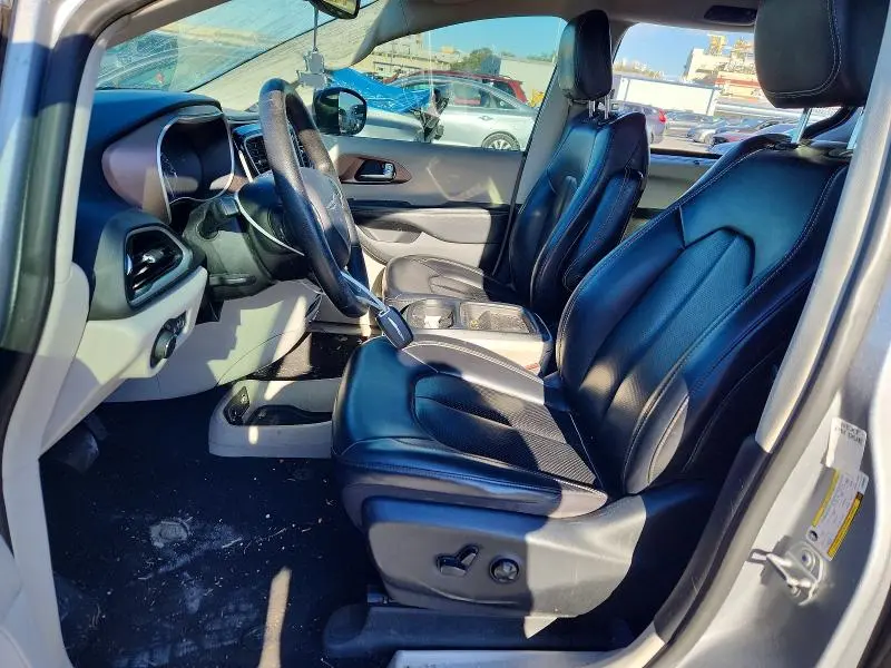 2020 CHRYSLER VOYAGER LXI  