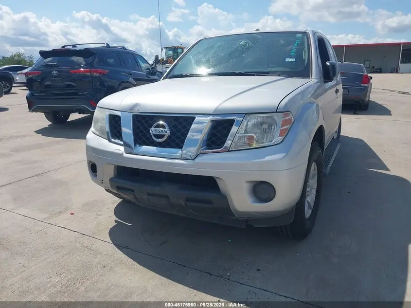 2012 NISSAN FRONTIER SV
