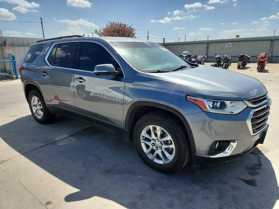 2020 CHEVROLET TRAVERSE LT  