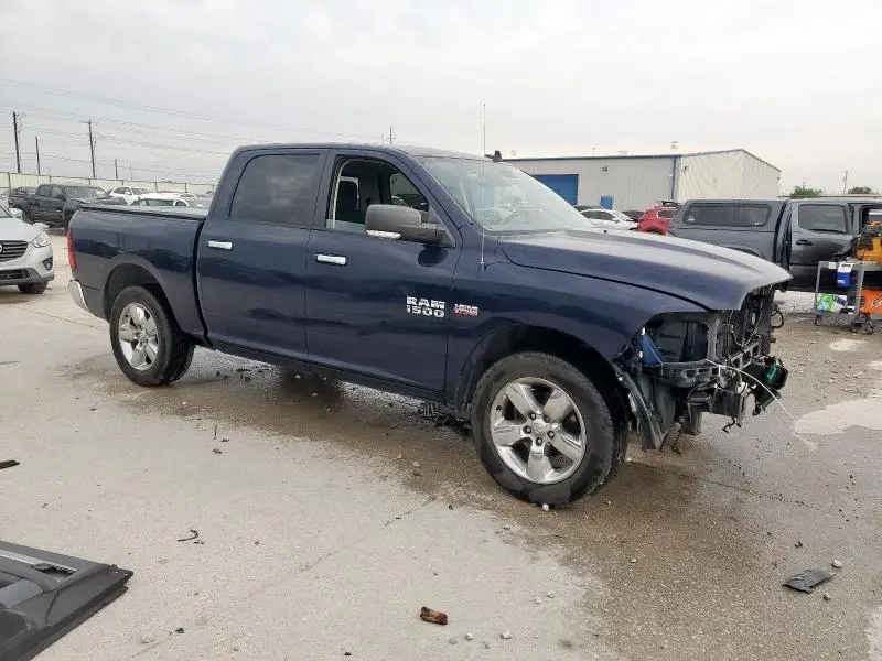 2017 RAM 1500 SLT
