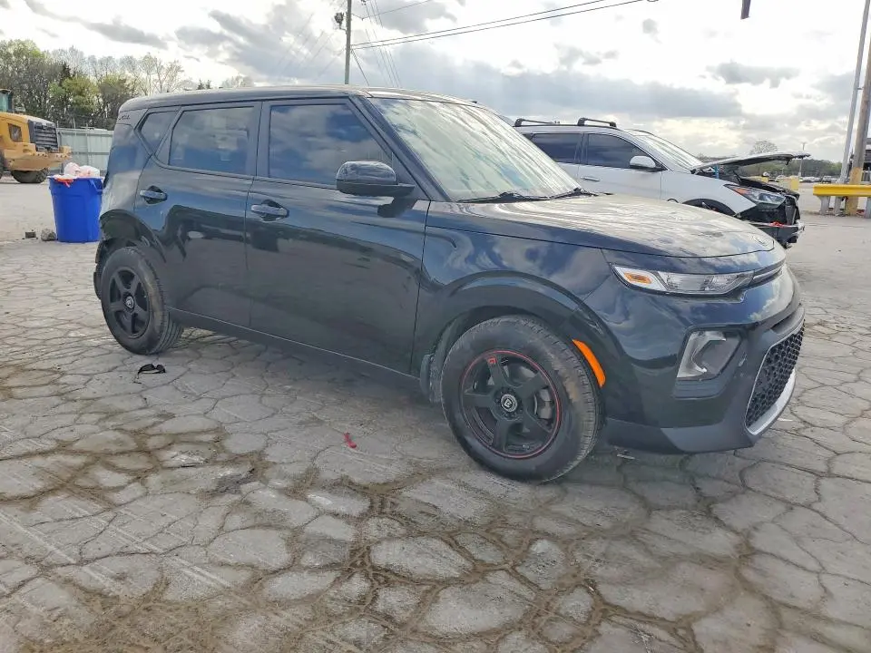 2020 KIA SOUL LX  