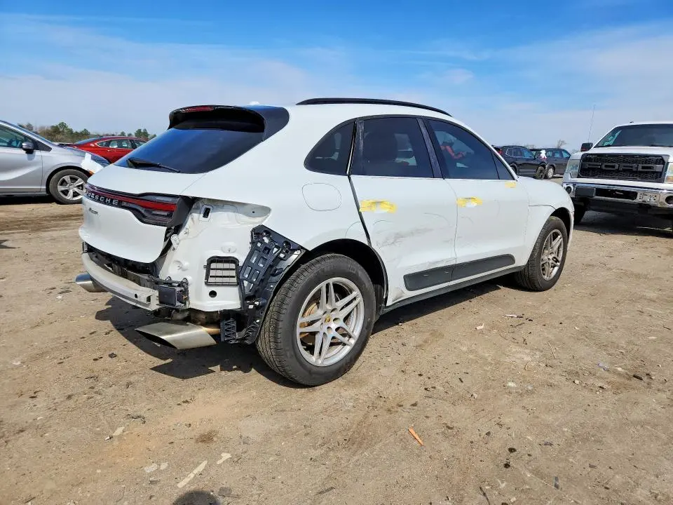 2019 PORSCHE MACAN   