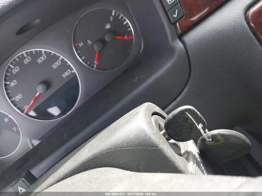 2011 CHEVROLET IMPALA LT