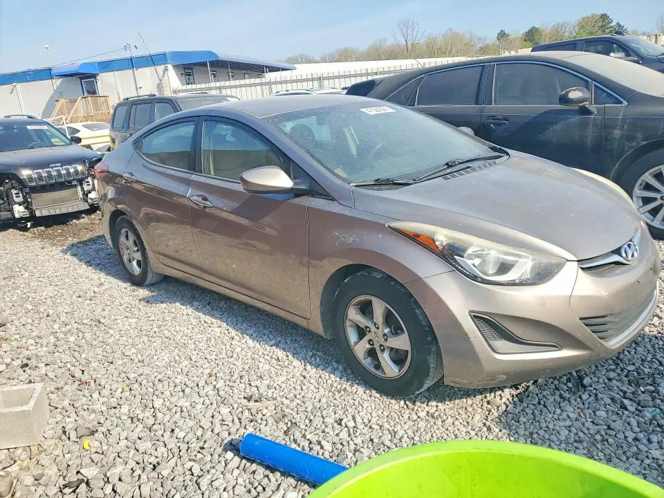 2014 HYUNDAI ELANTRA SE  