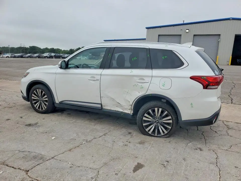 2020 MITSUBISHI OUTLANDER SE  