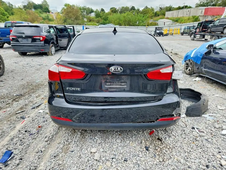 2016 KIA FORTE LX  