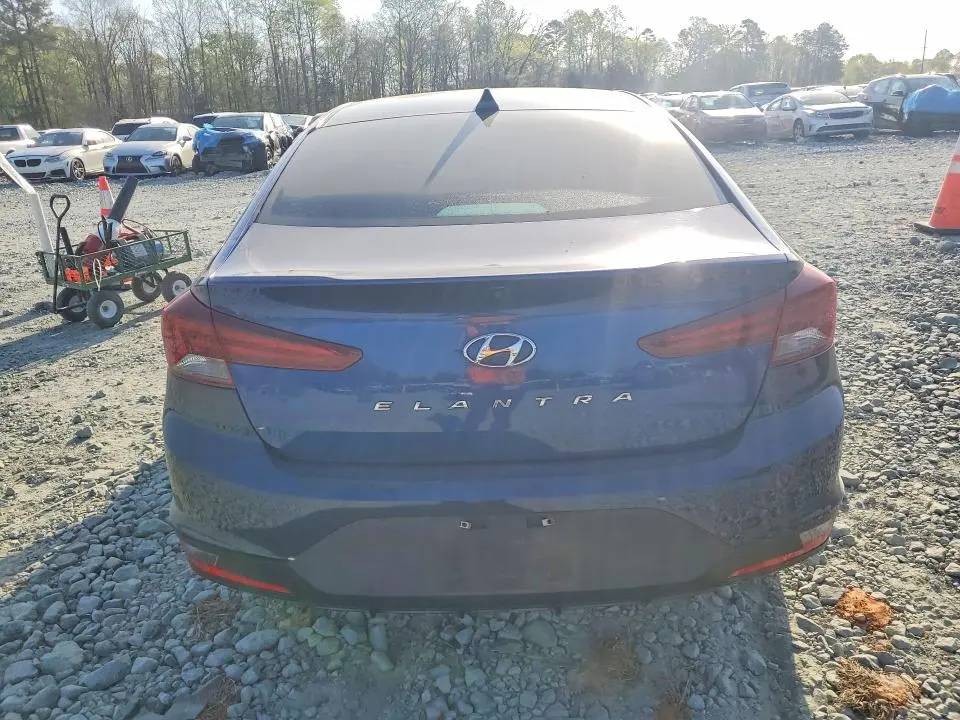 2019 HYUNDAI ELANTRA SEL  