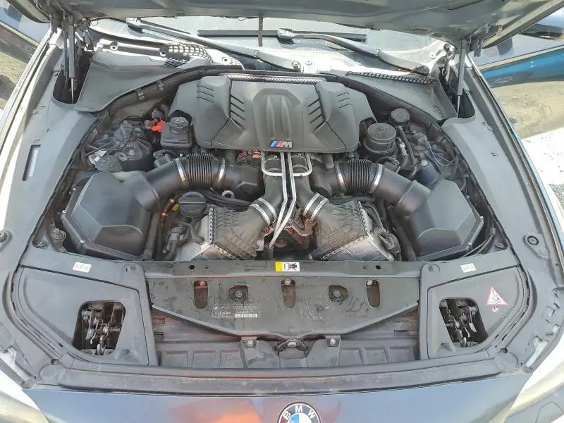 2013 BMW M5   