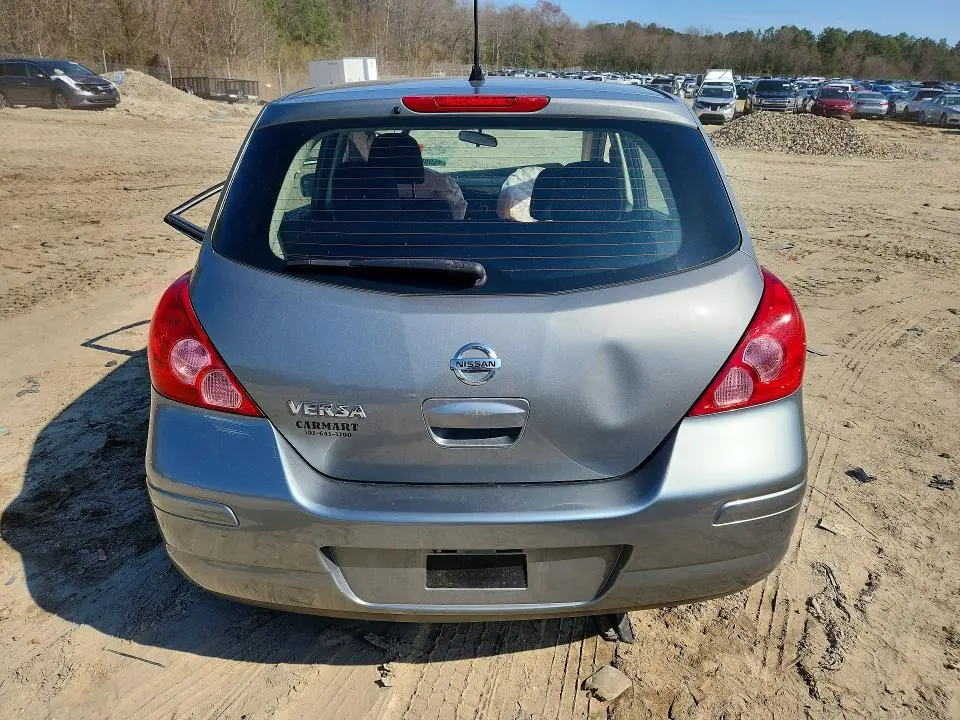 2012 NISSAN VERSA 1.8 S  