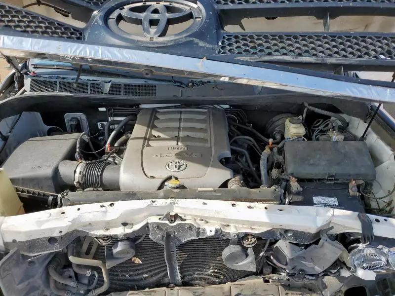 2010 TOYOTA TUNDRA CREWMAX SR5  