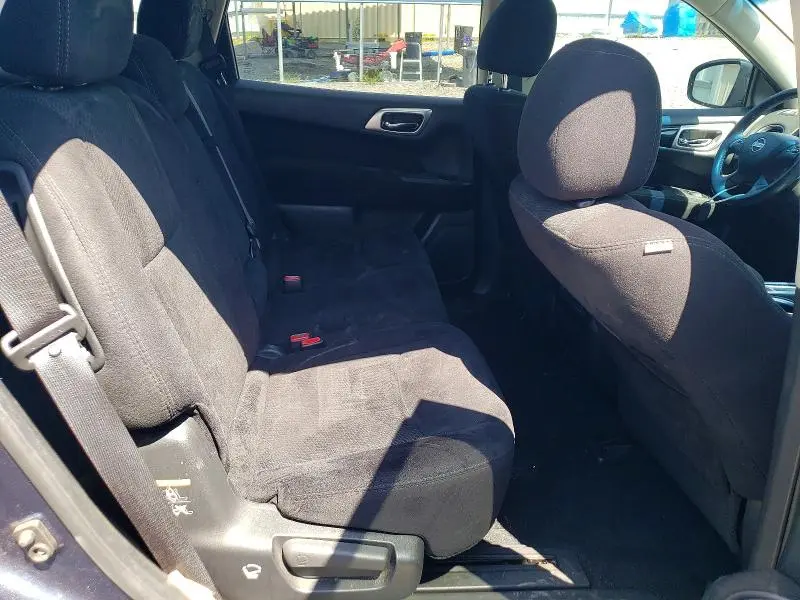 2016 NISSAN PATHFINDER SV  