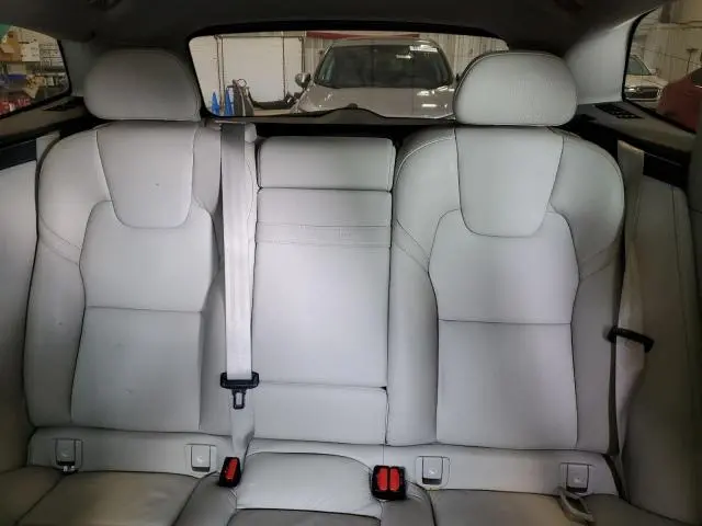 2018 VOLVO XC60 T5 MOMENTUM  