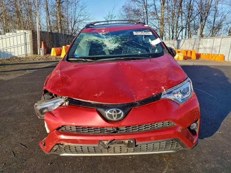 2017 TOYOTA RAV4 SE  